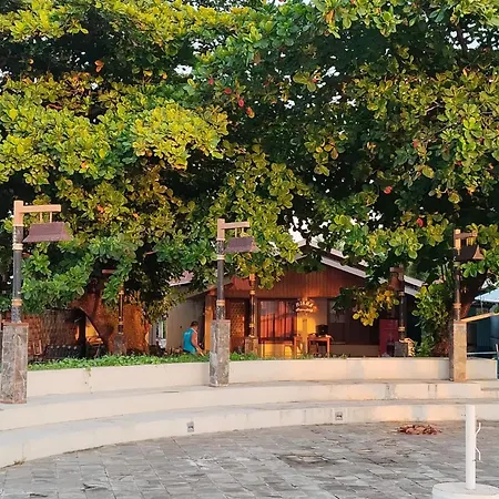 Mikha Homestay Bunaken Manado Exterior photo