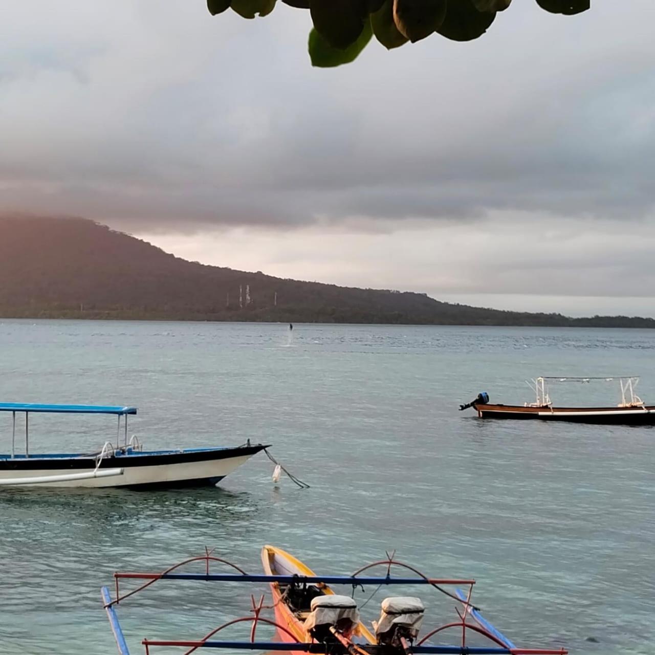 Mikha Bunaken *
