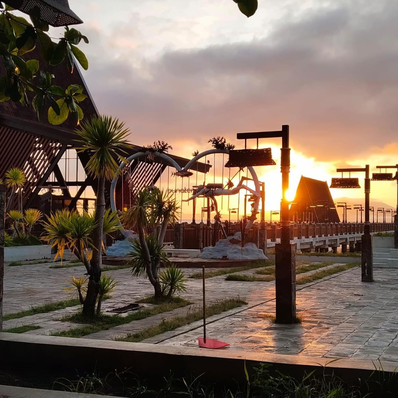 Mikha Bunaken